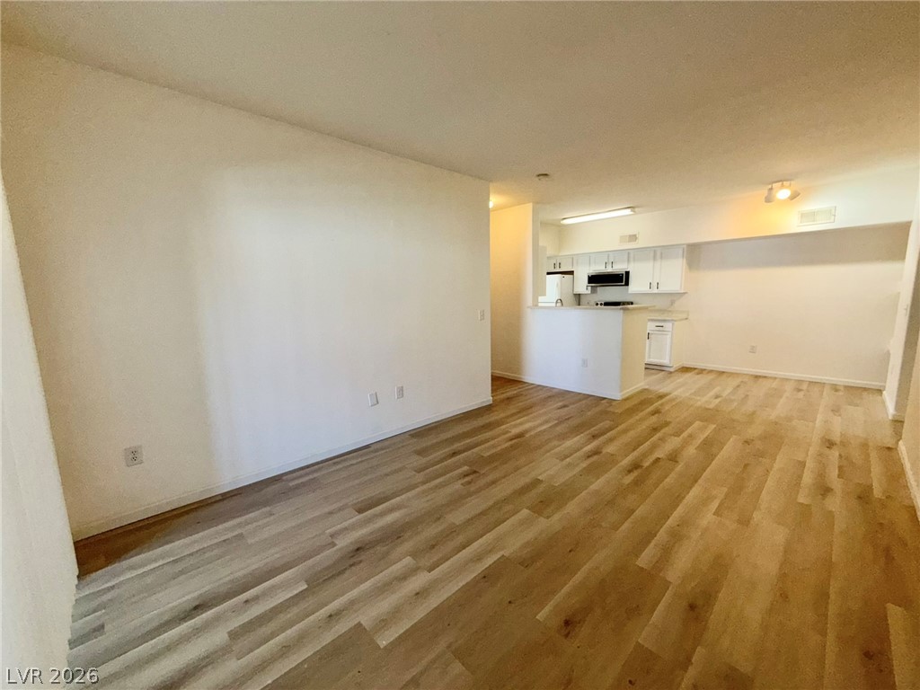 2615 West Gary Avenue 2050 Property Photo 1