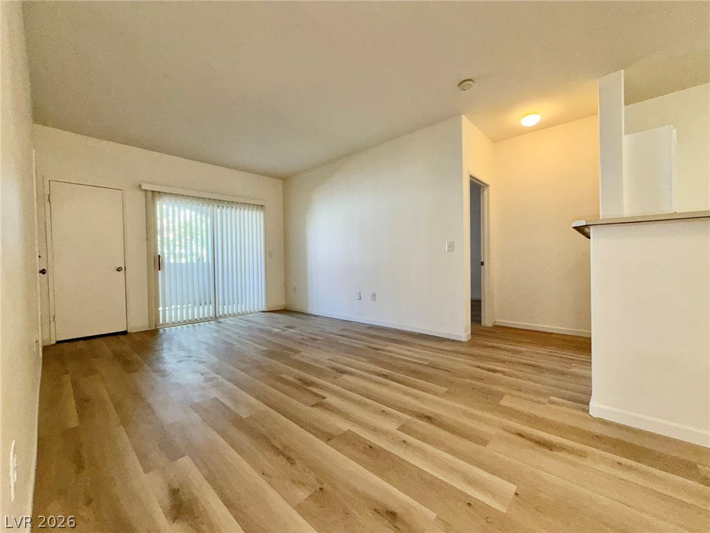2615 West Gary Avenue 2050 Property Photo 2