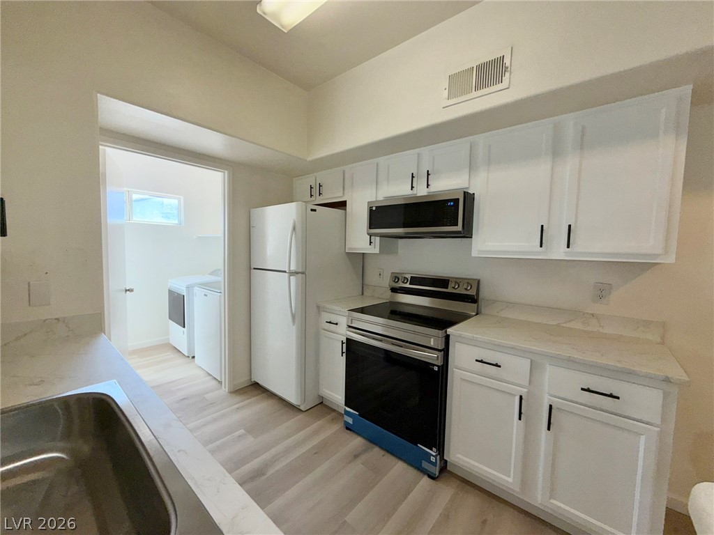 2615 West Gary Avenue 2050 Property Photo 7