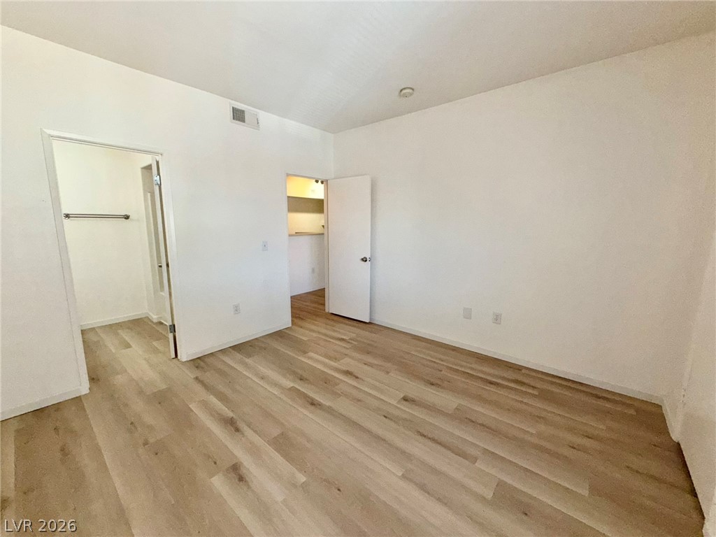 2615 West Gary Avenue 2050 Property Photo 10