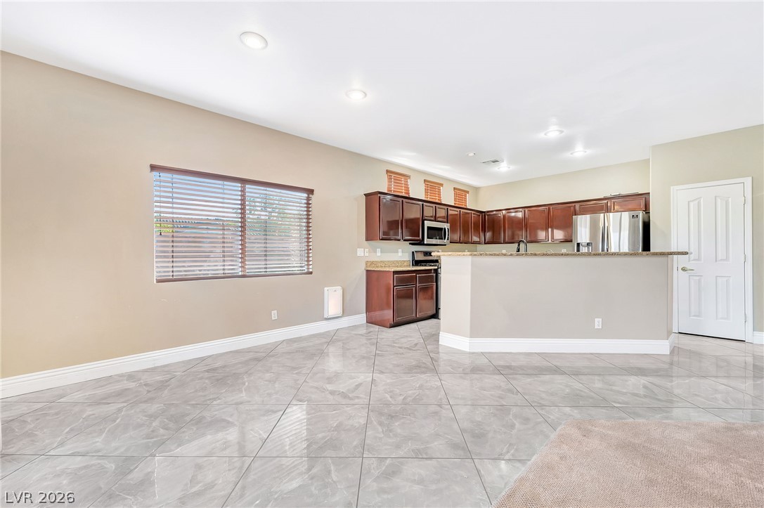 5968 Pavilion Lakes Avenue Property Photo 8