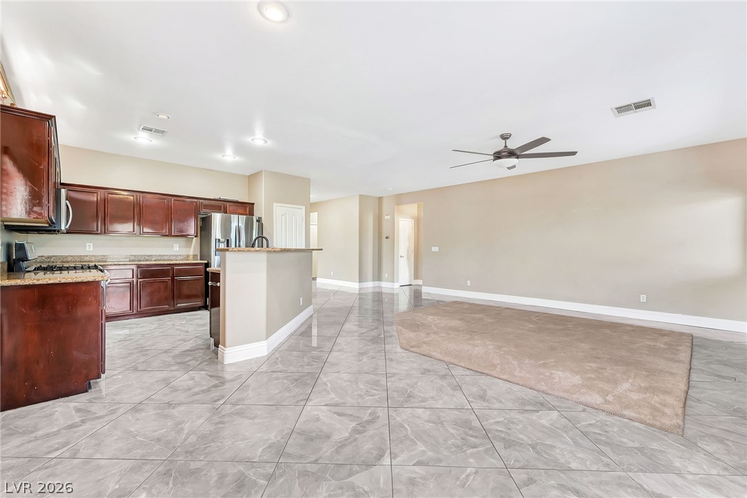 5968 Pavilion Lakes Avenue Property Photo 10
