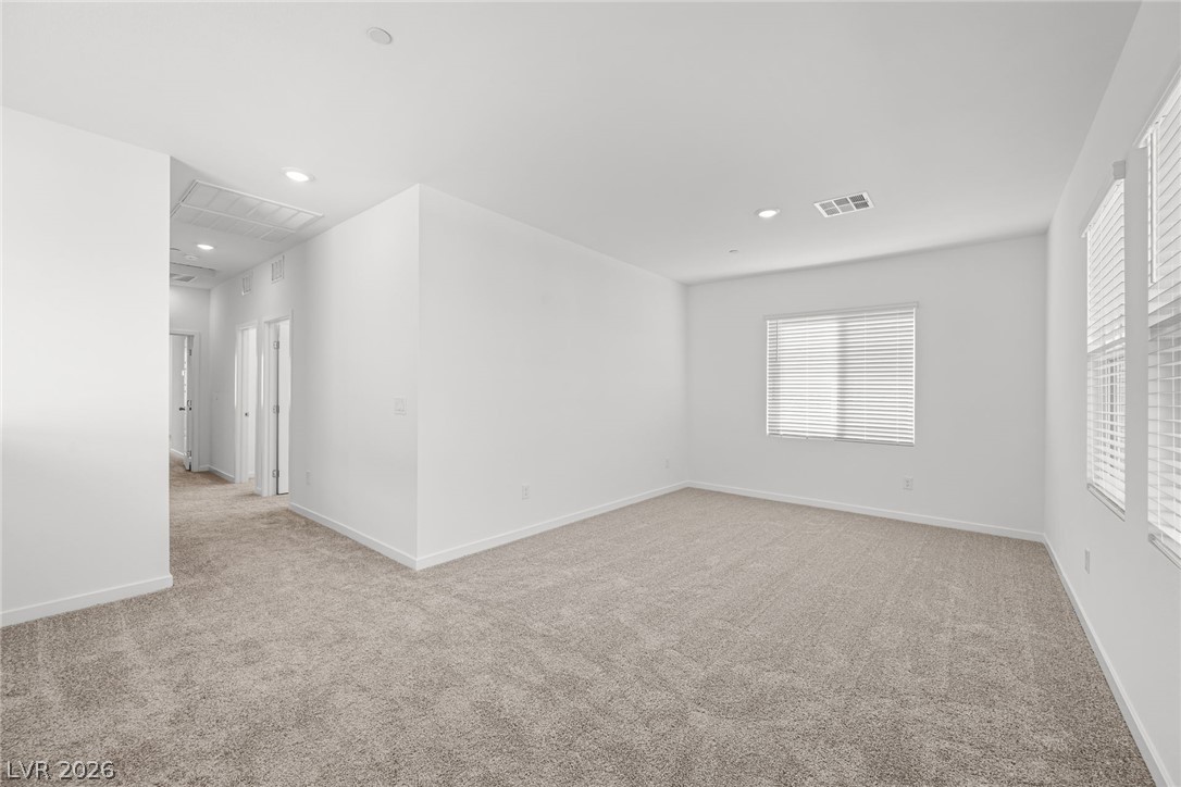 9933 Kimura Hills Avenue Property Photo 15