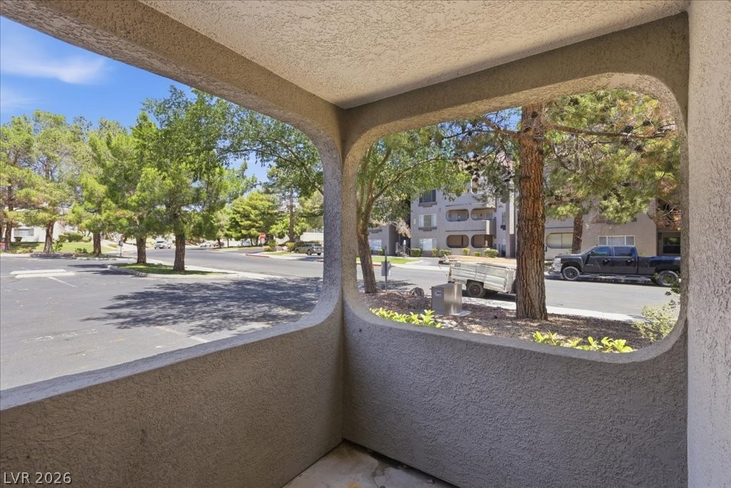 700 Capri Drive 25b Property Photo 2