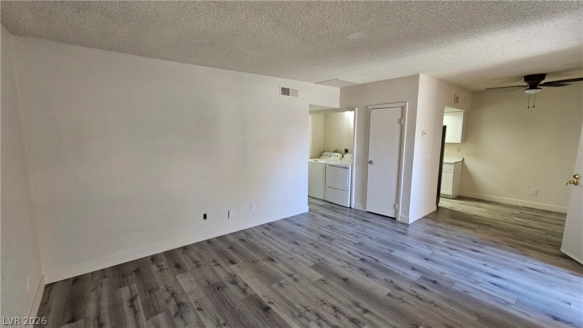 2771 Eldora Circle B Property Photo 10