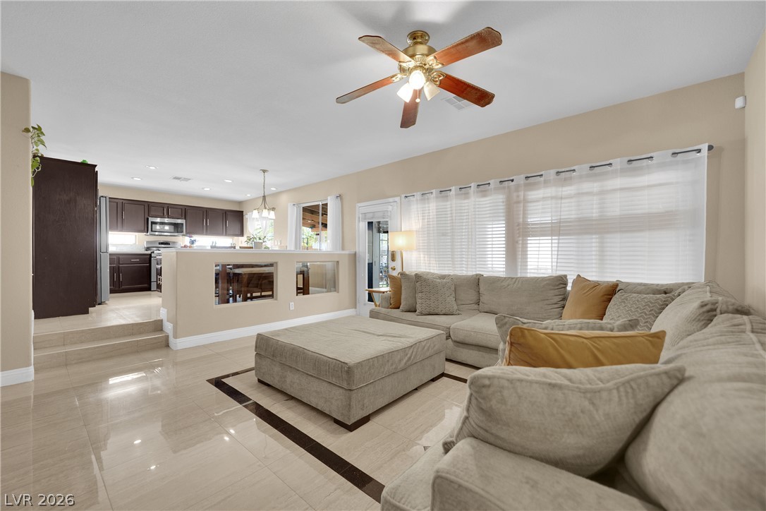 1723 English Rose Drive Property Photo 15