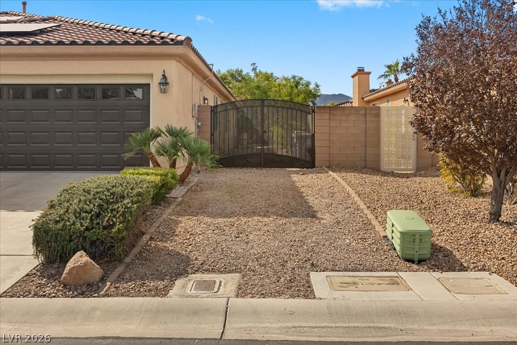 4657 Jadewood Street Property Photo 5