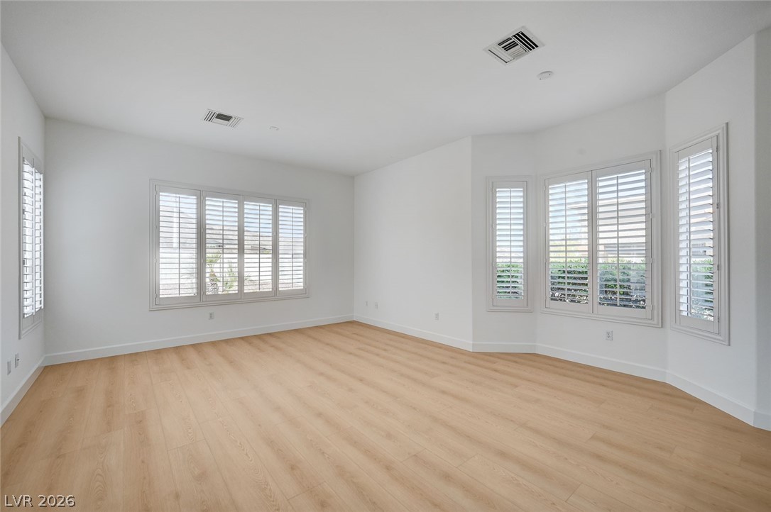 2721 Faiss Drive Property Photo 13