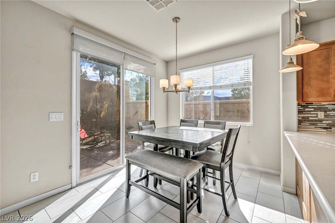 389 Fringe Ruff Drive Property Photo 4