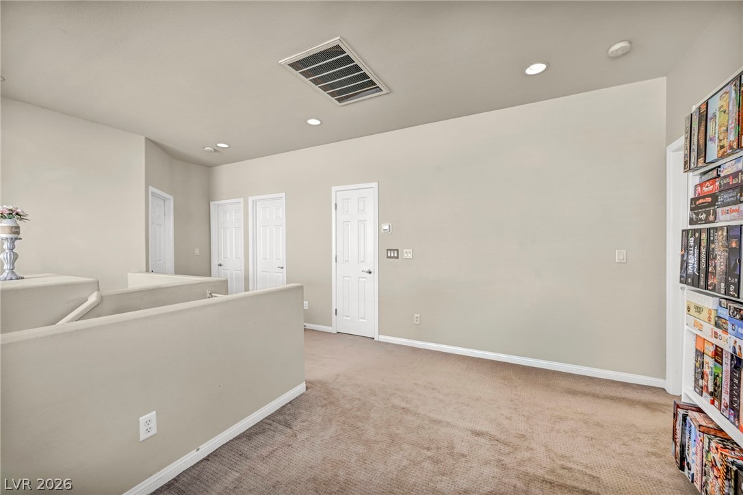 389 Fringe Ruff Drive Property Photo 17