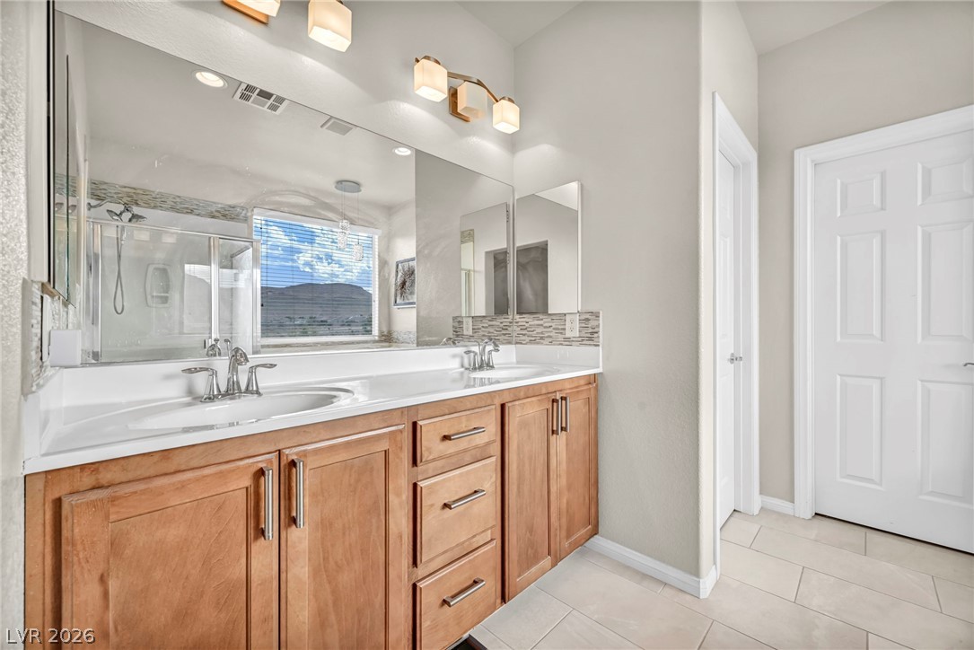 389 Fringe Ruff Drive Property Photo 24