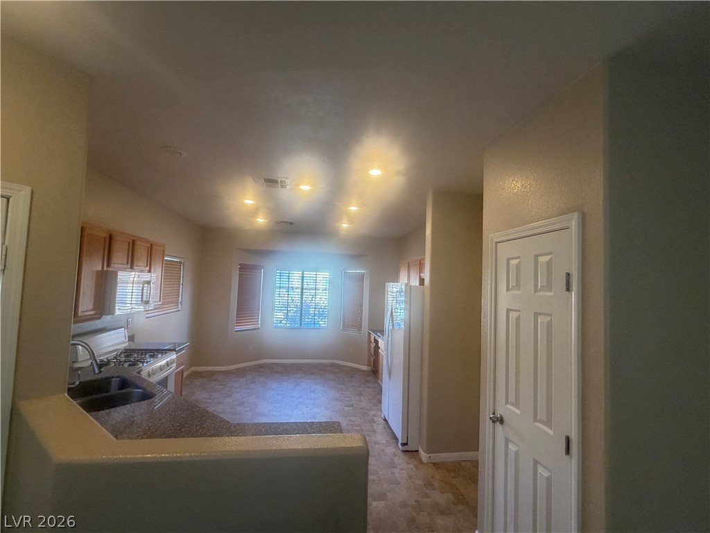 9915 Elkhead Creek Way Property Photo 6