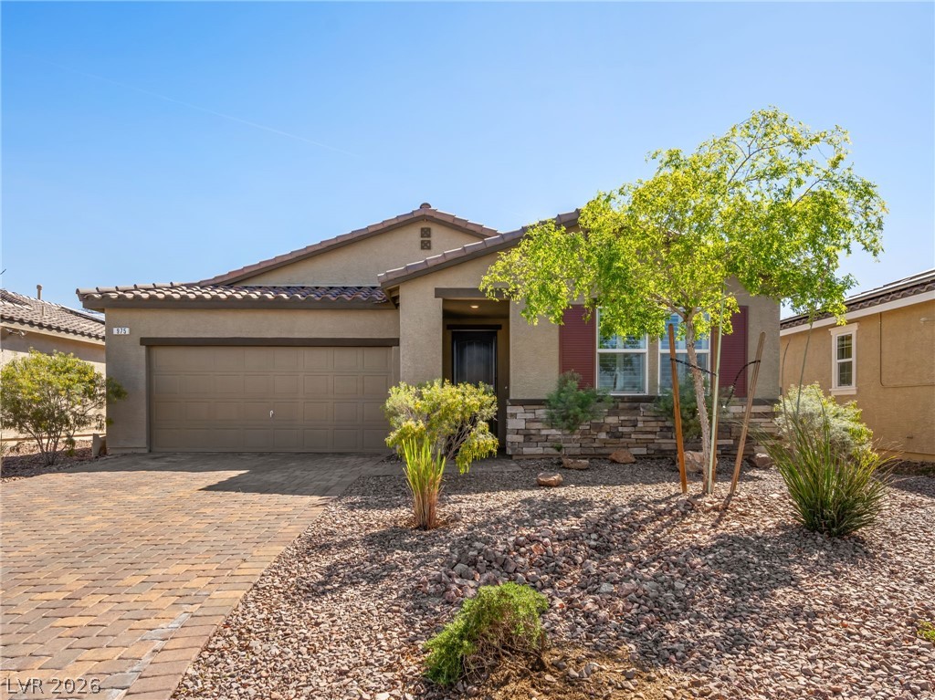 975 Twilight Glow Court Property Photo 2