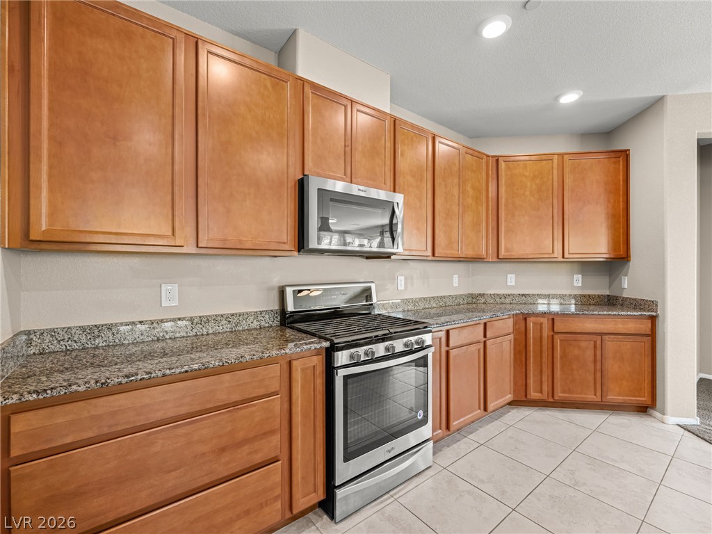 975 Twilight Glow Court Property Photo 4