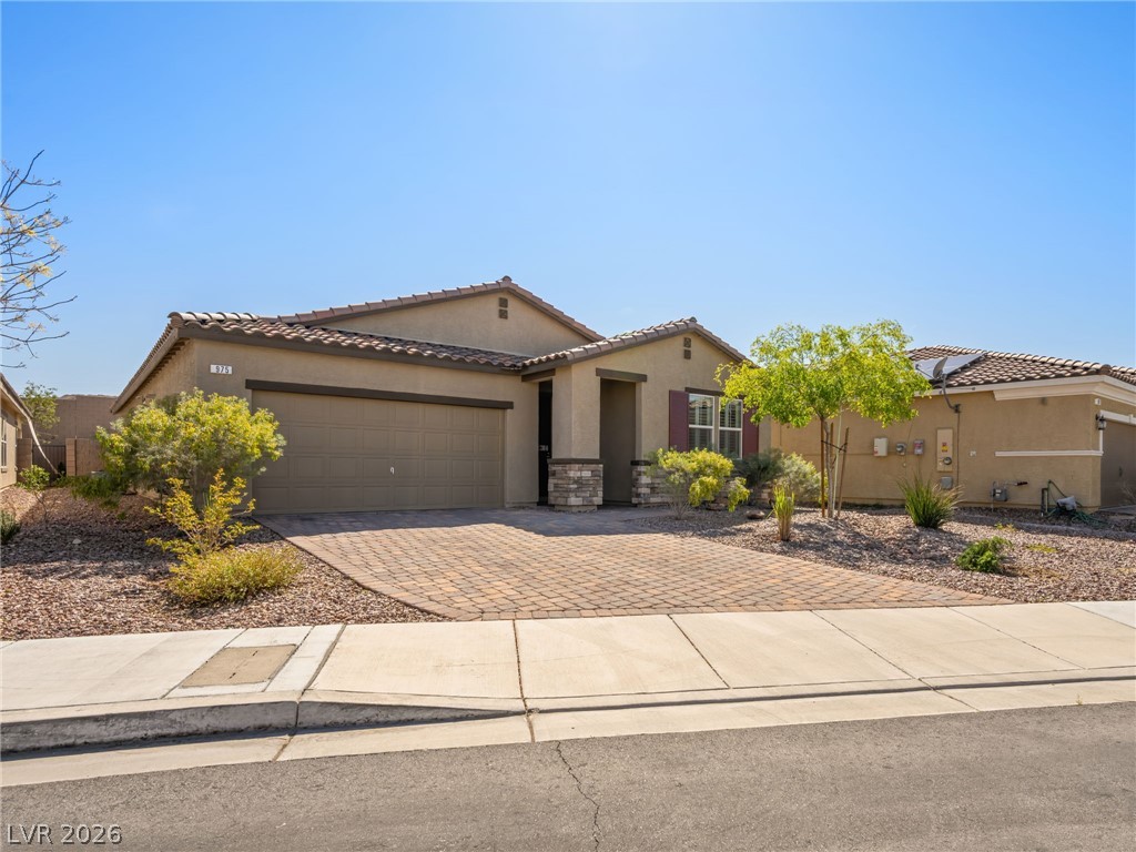 975 Twilight Glow Court Property Photo 8