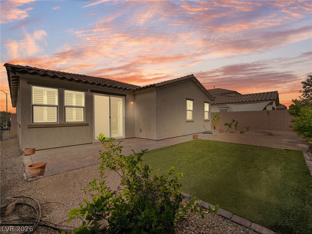 975 Twilight Glow Court Property Photo 40