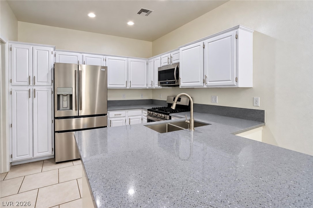 3104 Maple Ridge Court Property Photo 10