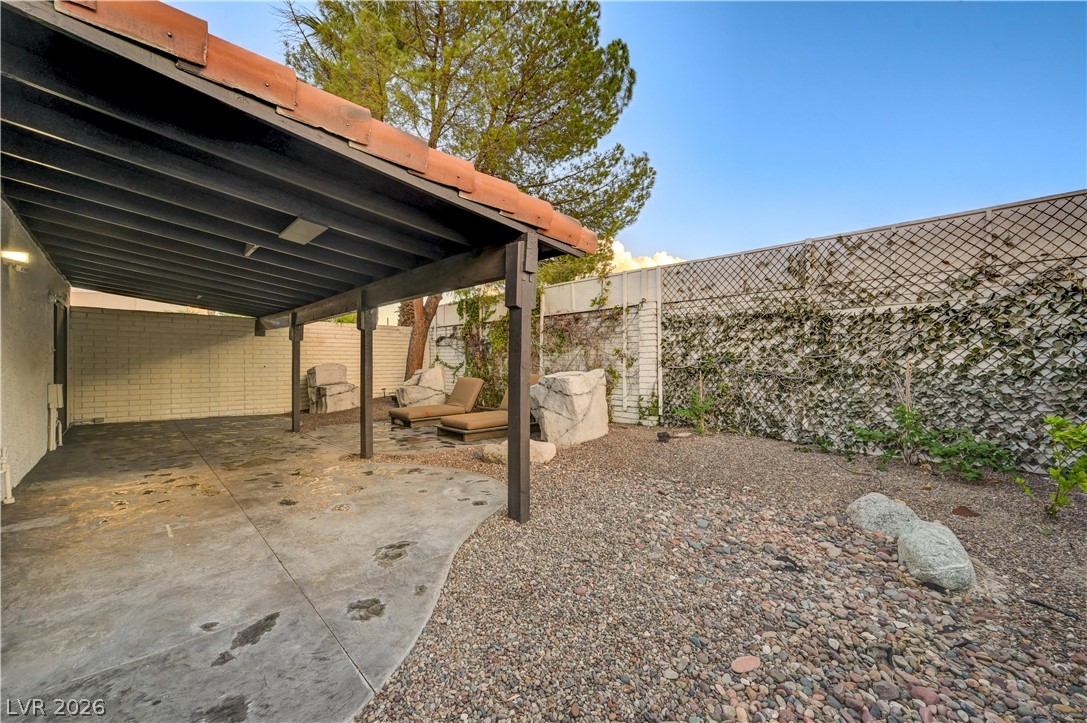 3005 Plaza De Rosa Property Photo 29