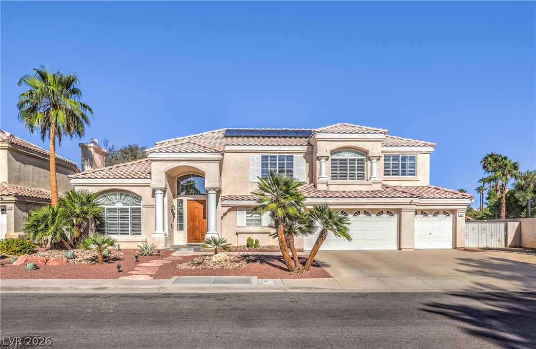 1863 Bogey Way Property Photo 1
