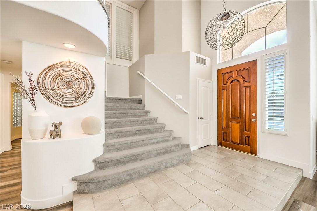 1863 Bogey Way Property Photo 6