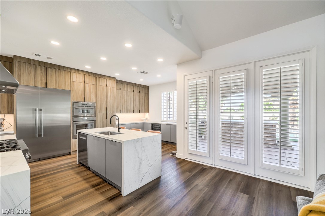 1863 Bogey Way Property Photo 14