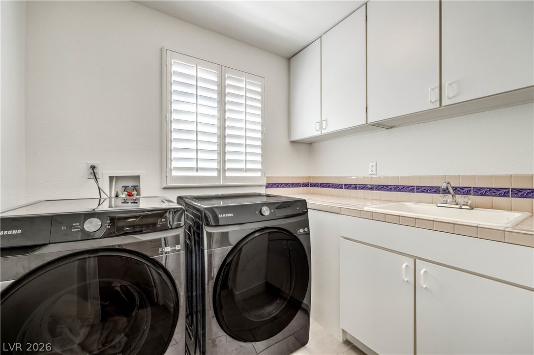 1863 Bogey Way Property Photo 34