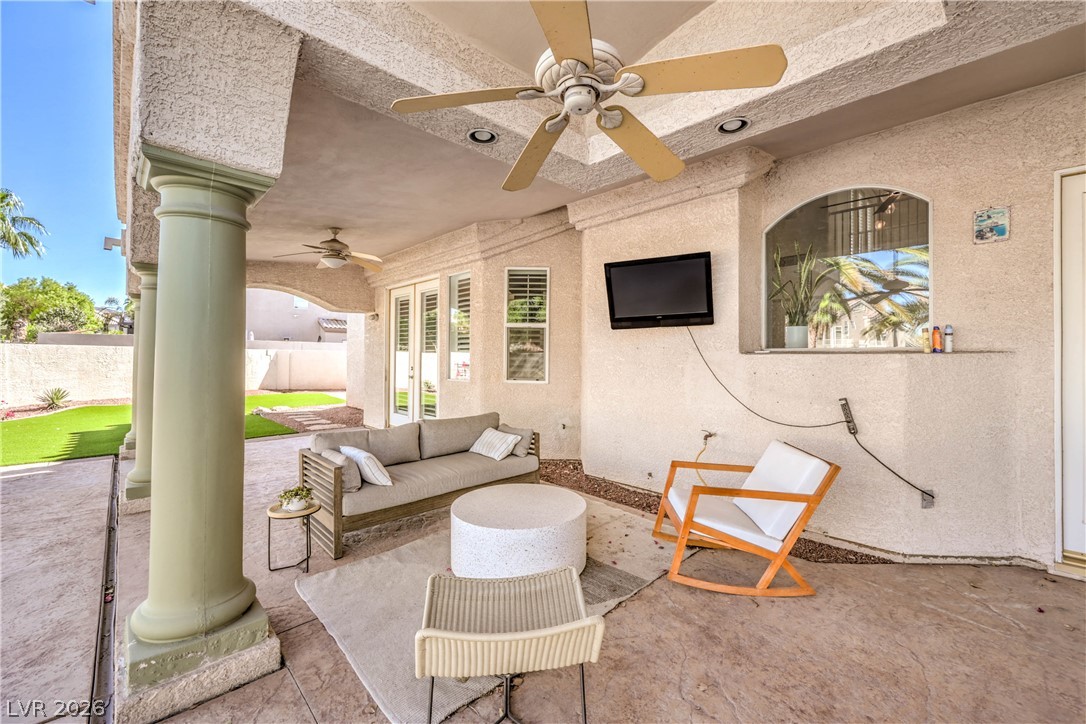 1863 Bogey Way Property Photo 37