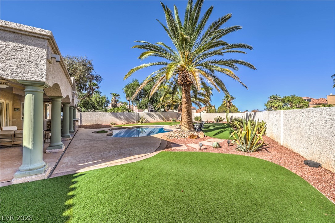 1863 Bogey Way Property Photo 42