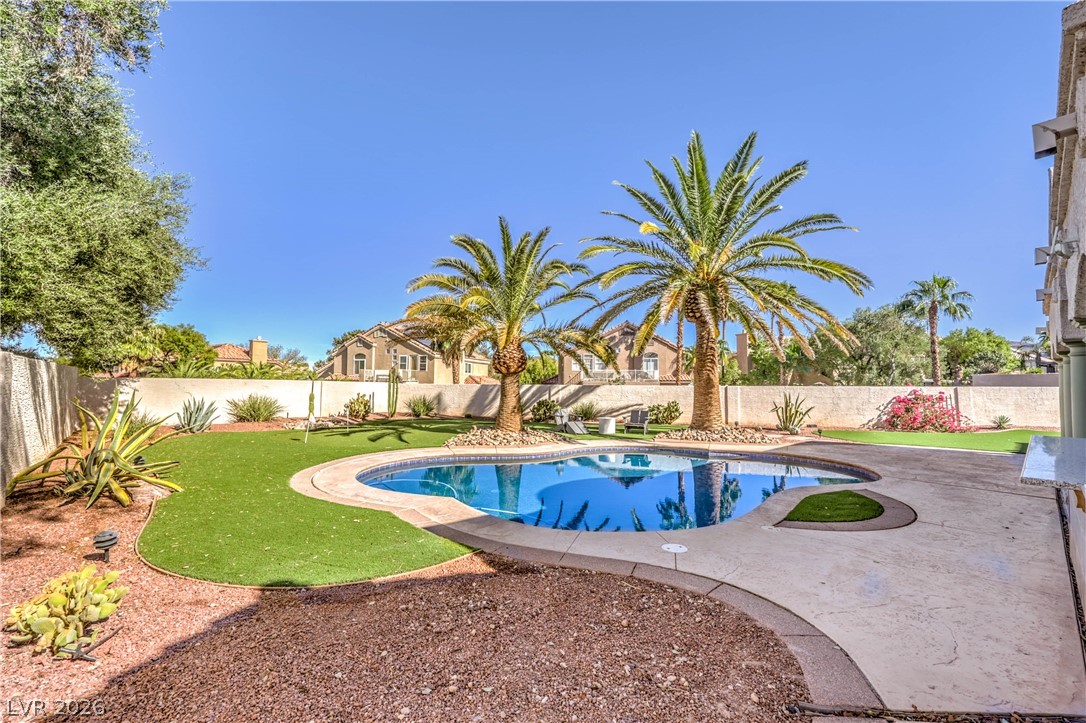 1863 Bogey Way Property Photo 44