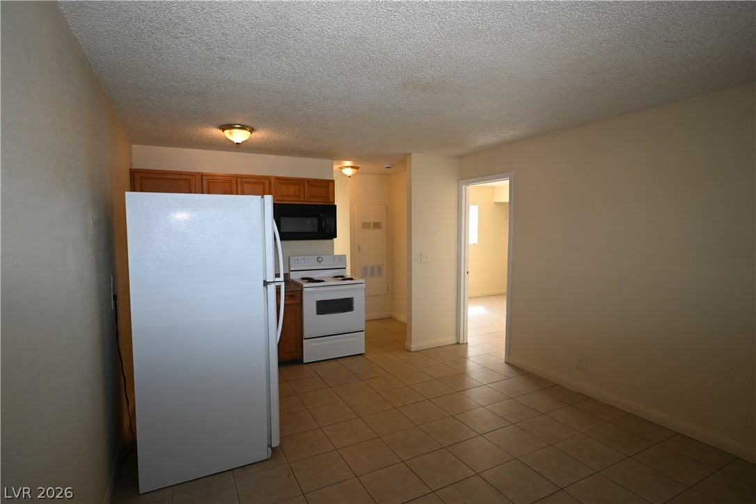 3021 East Carey Avenue 5 Property Photo 5