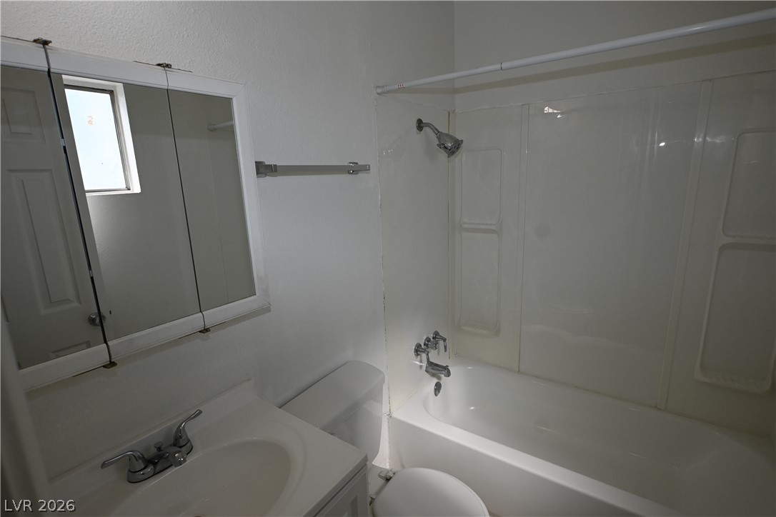 3021 East Carey Avenue 5 Property Photo 9