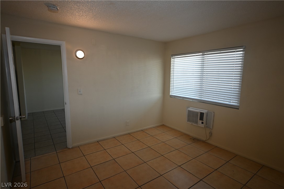 3021 East Carey Avenue 6 Property Photo 10