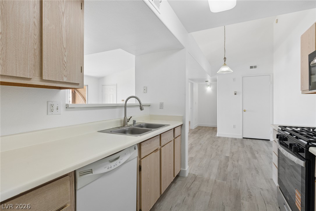 7885 West Flamingo Road 2152 Property Photo 13