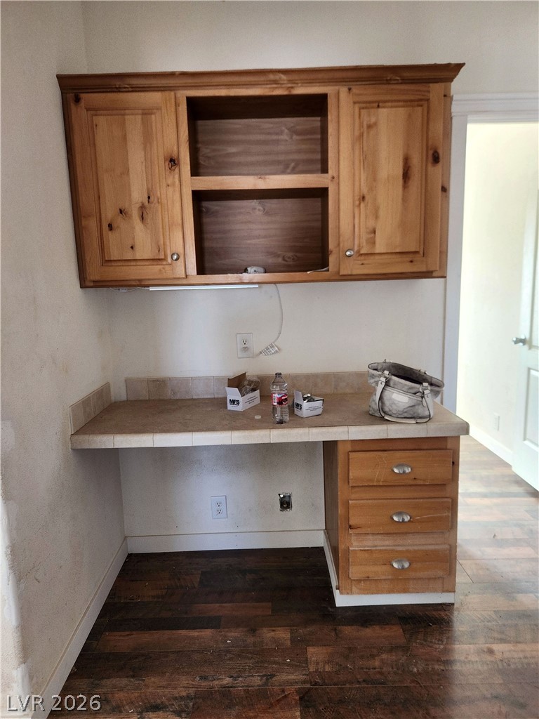 1805 Willow Creek Ranch Road Property Photo 4
