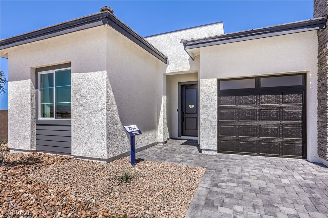 7925 Justin Cove Street Property Photo 3