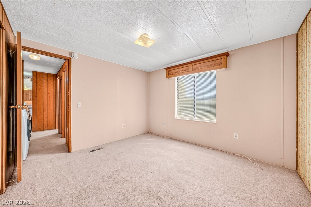 520 West Basin Avenue Property Photo 11