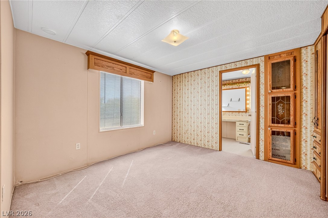 520 West Basin Avenue Property Photo 12