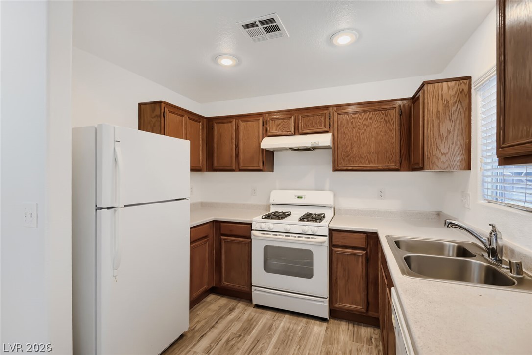 3335 Fico Avenue Property Photo 7