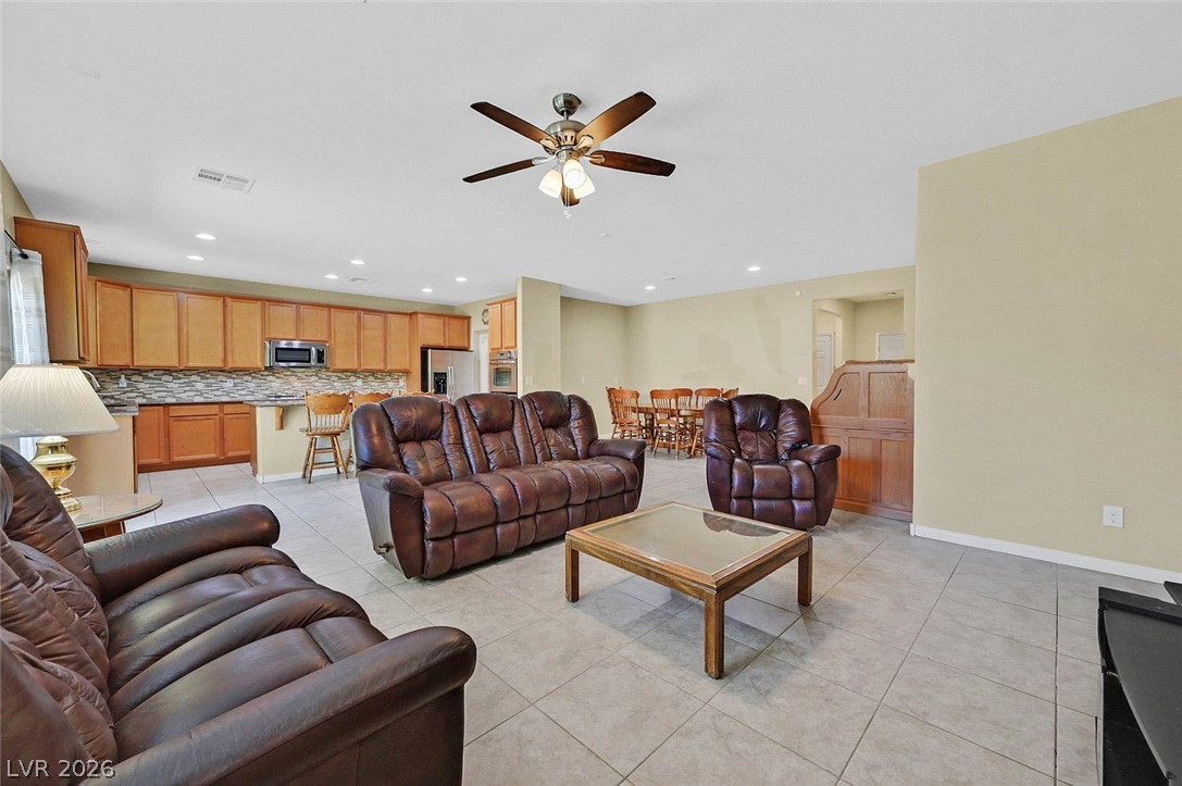 8208 Redbud Vine Street Property Photo 6