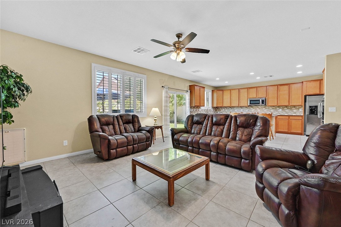 8208 Redbud Vine Street Property Photo 7
