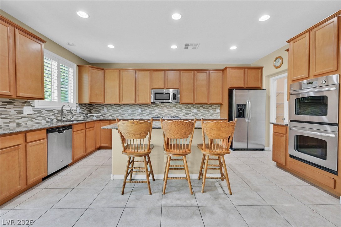 8208 Redbud Vine Street Property Photo 9