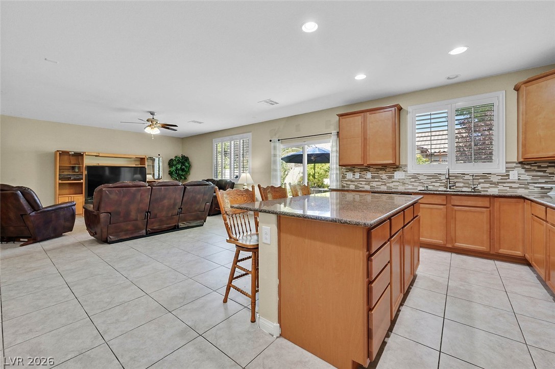 8208 Redbud Vine Street Property Photo 10