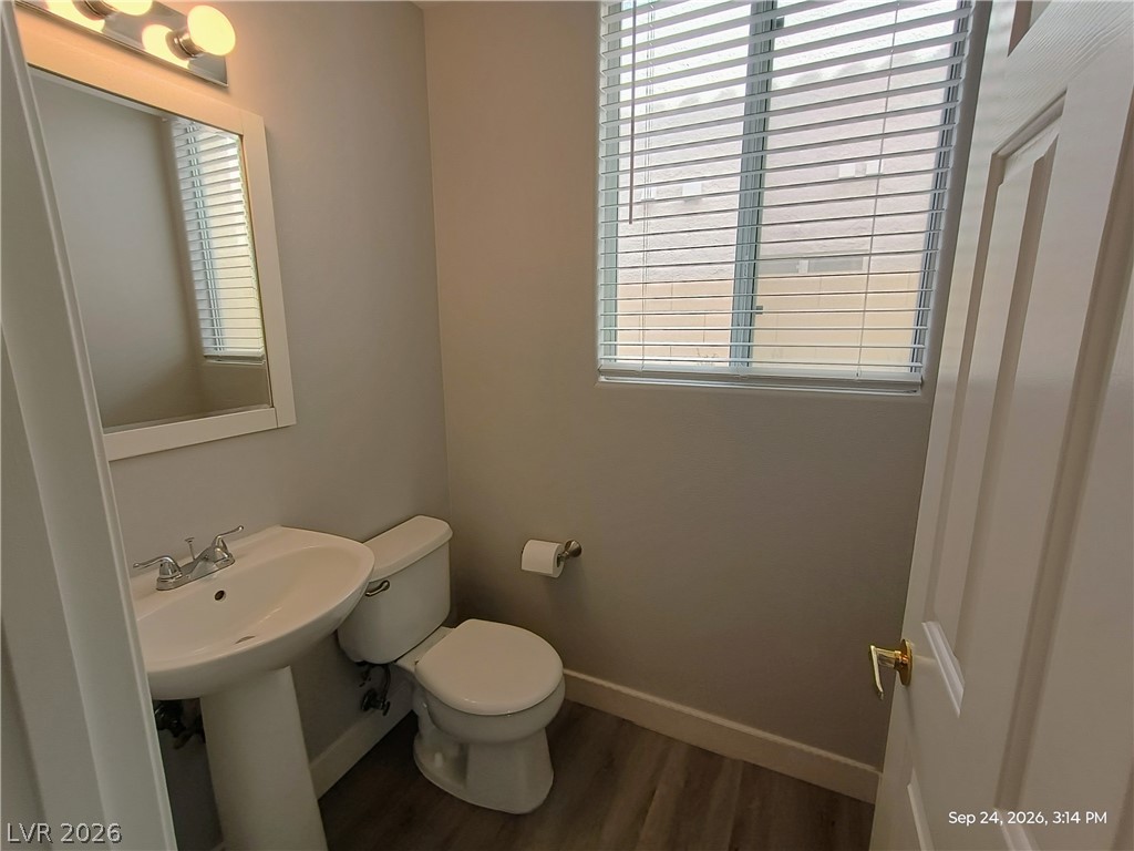 9737 Ravine Avenue Property Photo 7