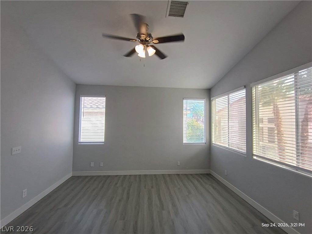 9737 Ravine Avenue Property Photo 12