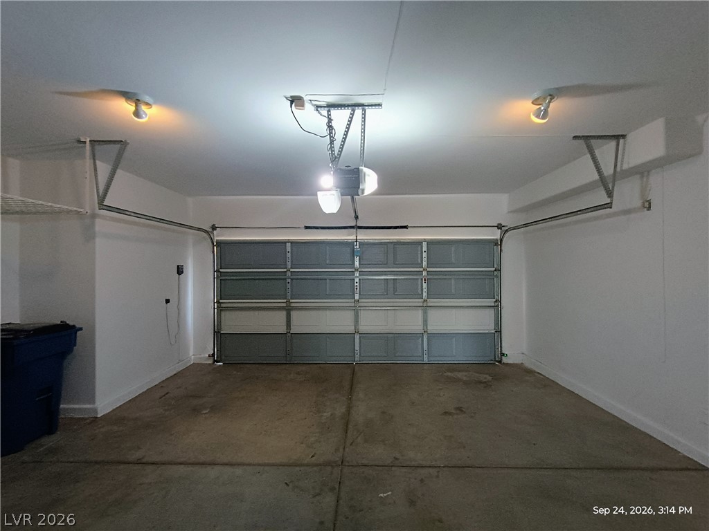 9737 Ravine Avenue Property Photo 17