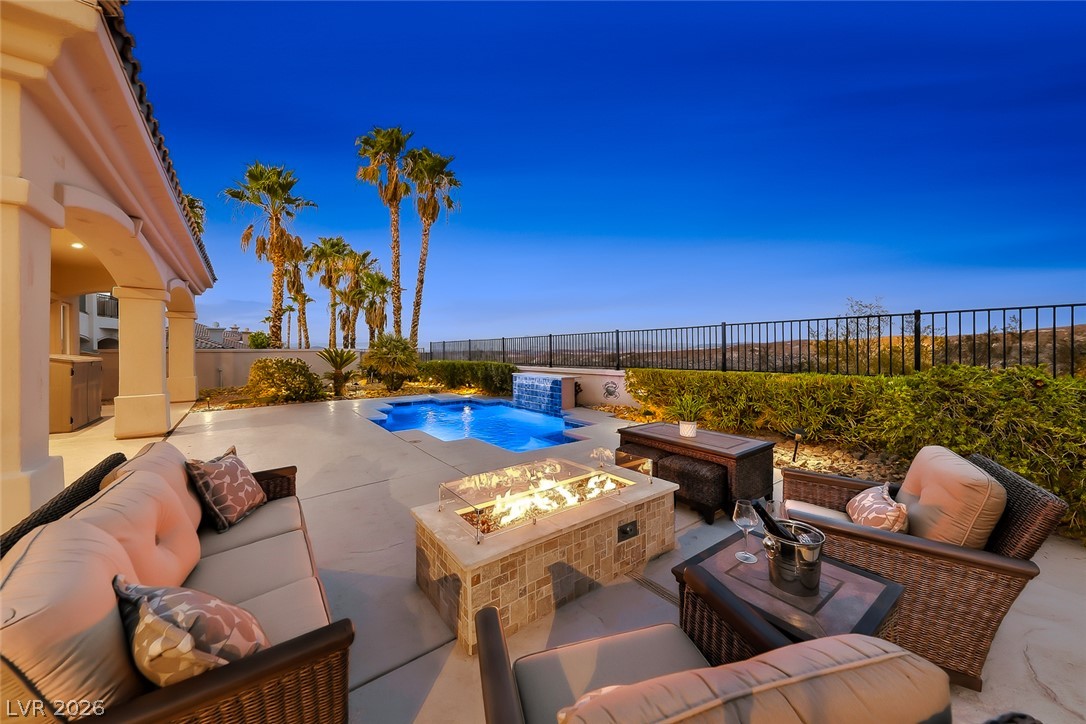 25 Avenida Fiori Property Photo 1