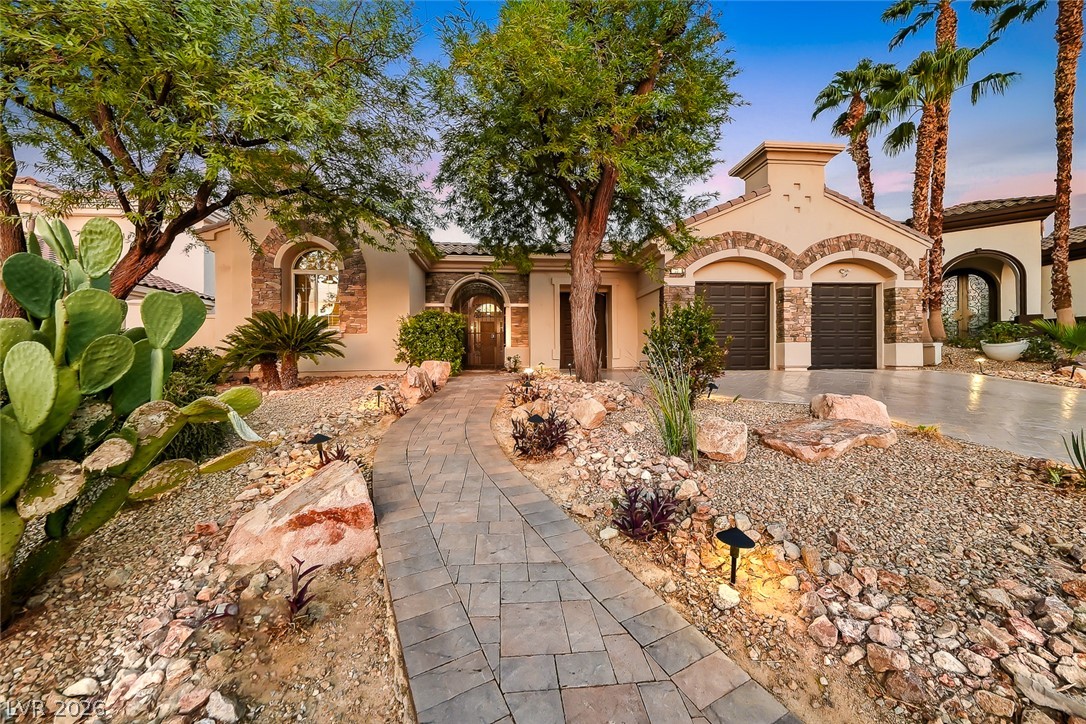 25 Avenida Fiori Property Photo 2