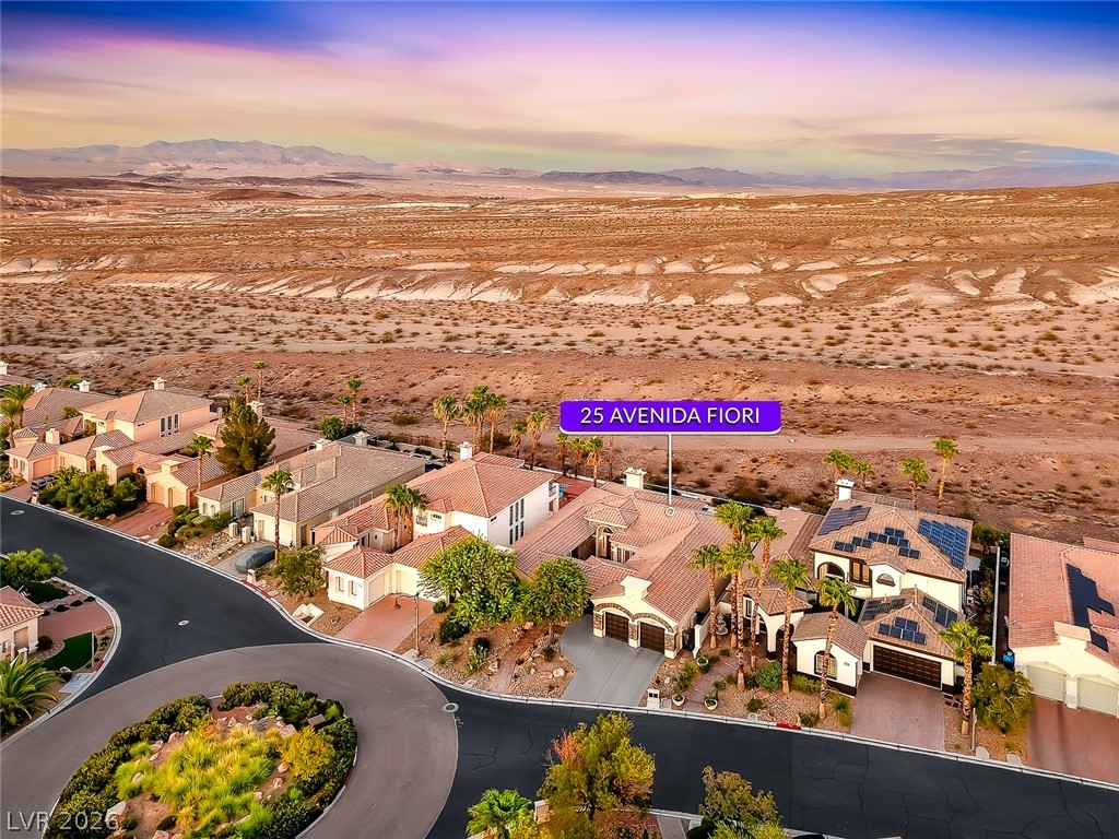 25 Avenida Fiori Property Photo 5