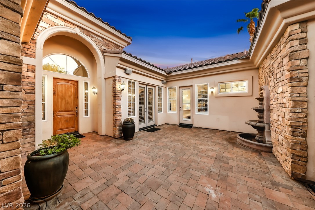 25 Avenida Fiori Property Photo 9