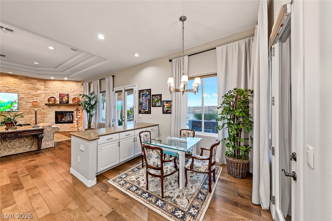 25 Avenida Fiori Property Photo 32